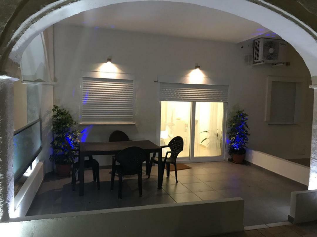 Puerto Marina Apartment *